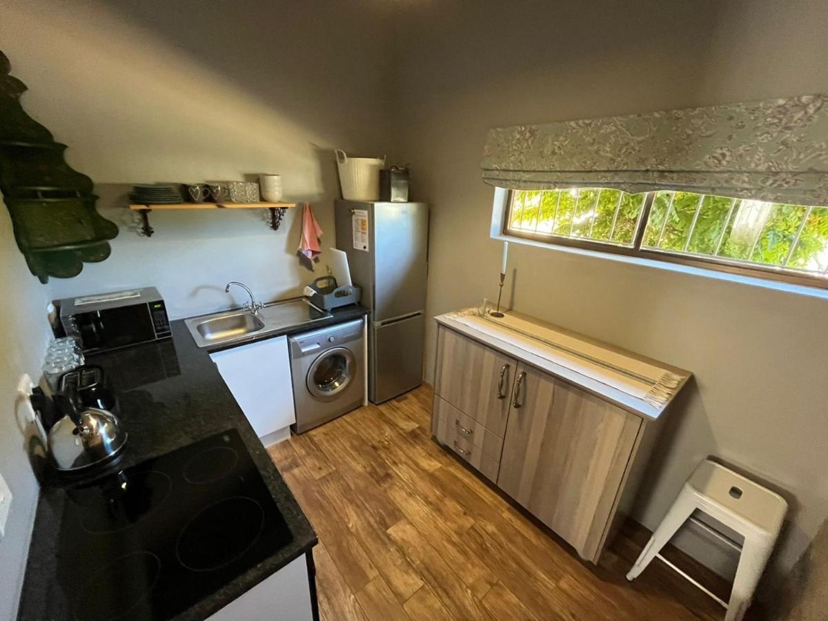 Stellenhaus Guest Cottage Стелленбос Екстер'єр фото