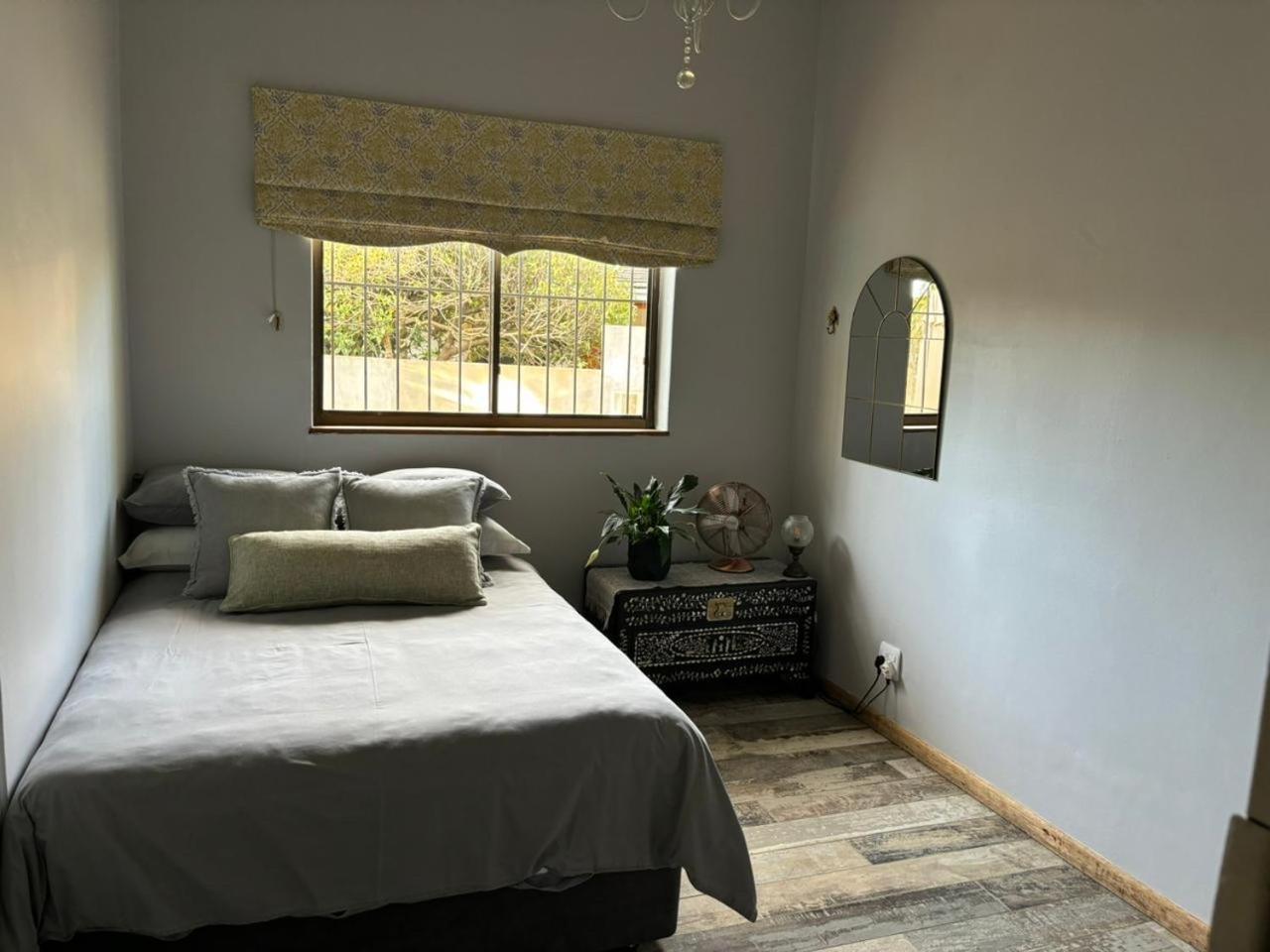 Stellenhaus Guest Cottage Стелленбос Екстер'єр фото